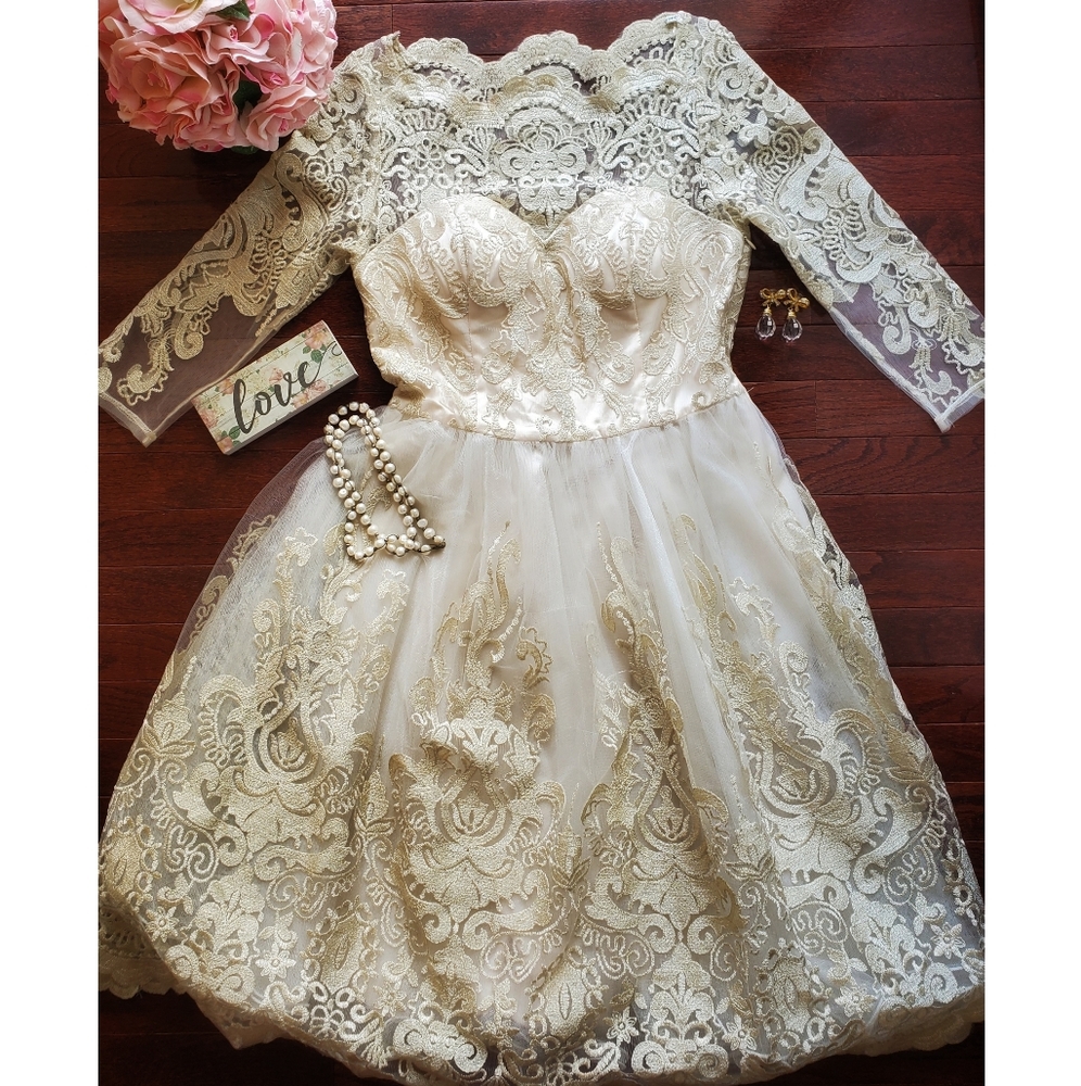 Modcloth | Lace Metallic Dress | Gold, Cream - Picture 3 of 9
